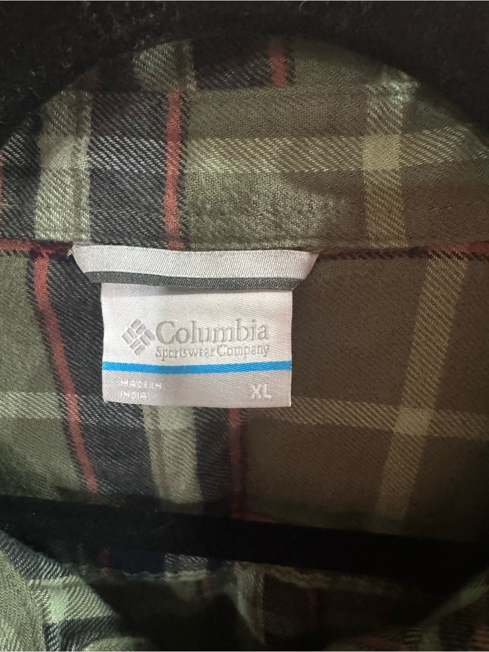 Columbia Green Plaid Flannel Shirt with Subtle Red Accents Size XL - Picture 2 of 5